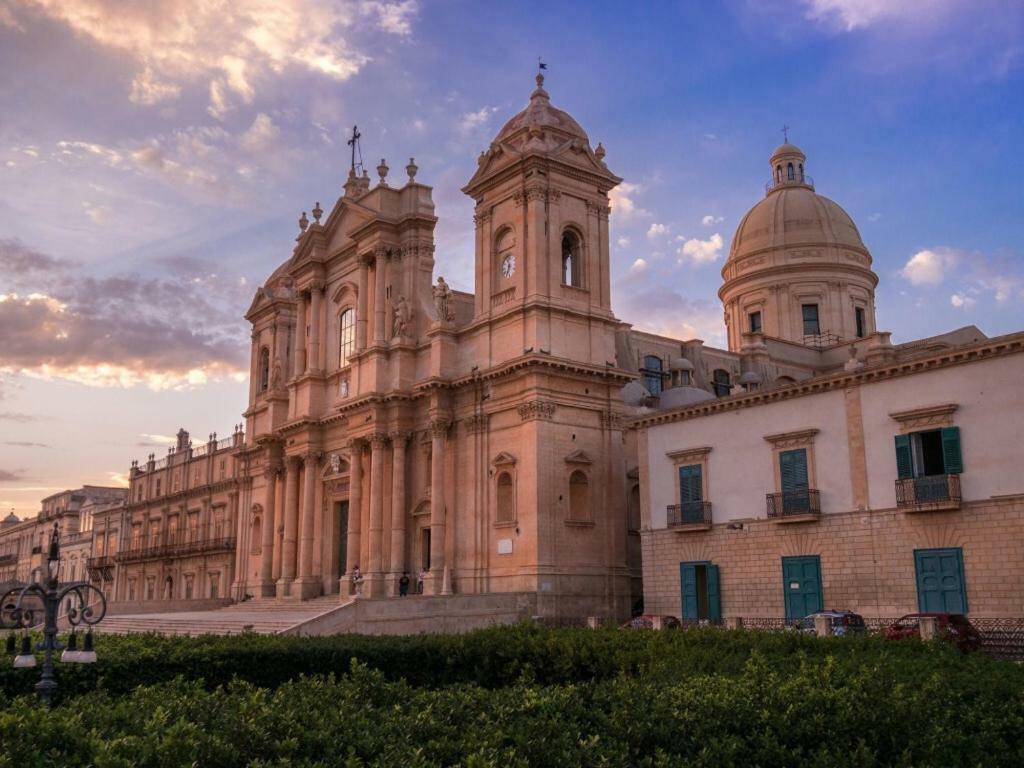 Porta Nazionale Dependance Bed & Breakfast Noto Dış mekan fotoğraf